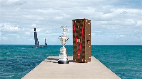 Louis Vuitton sailing club